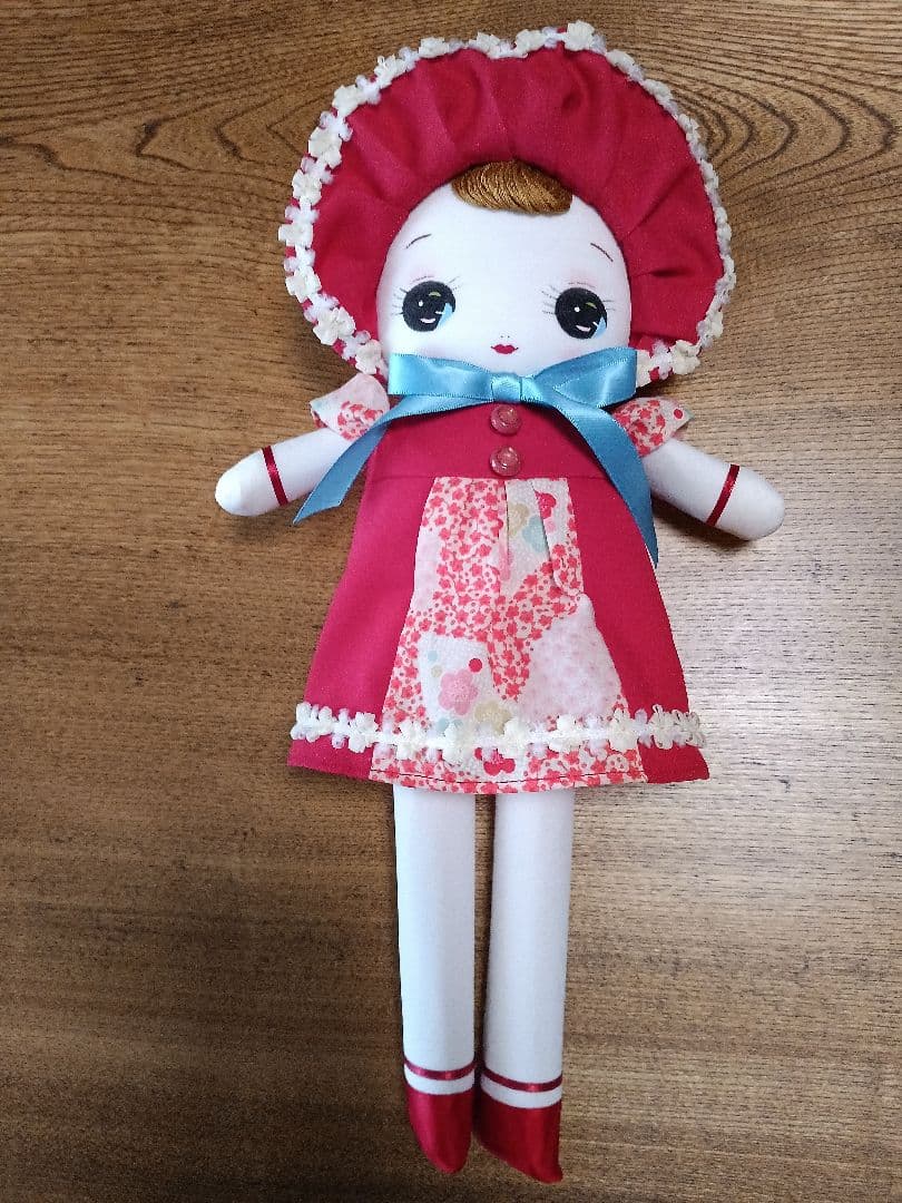 文化人形　ブラブラ人形　レトロモダン:花柄ドレスの布製ドール