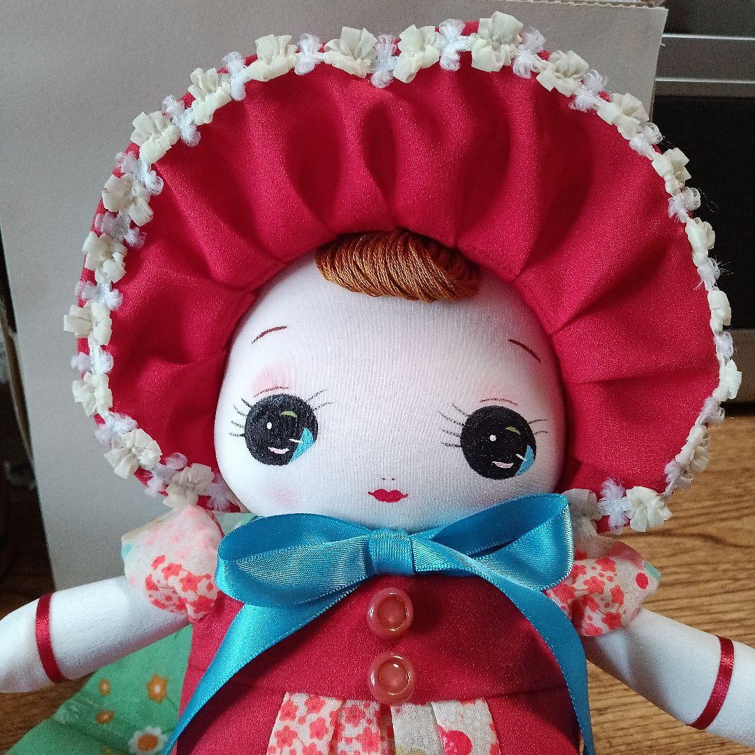 文化人形　ブラブラ人形　レトロモダン:花柄ドレスの布製ドール