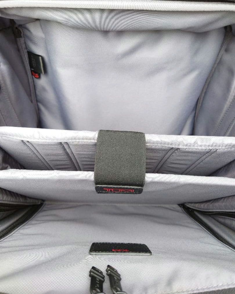 極美品✨TUMI トゥミ コンパクト 4ウィール ブリーフケース 機内持ち込み可