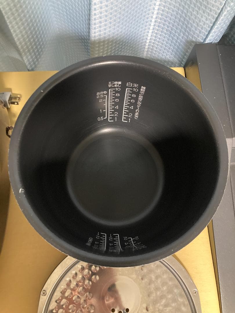 ★象印 IH炊飯ジャー 2019年製NP-VZ18 一升炊き　 極め炊き1,8L