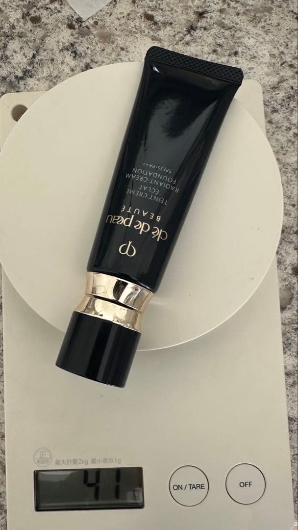 クレドポーボーテ　タンクレームエクラn オークル10