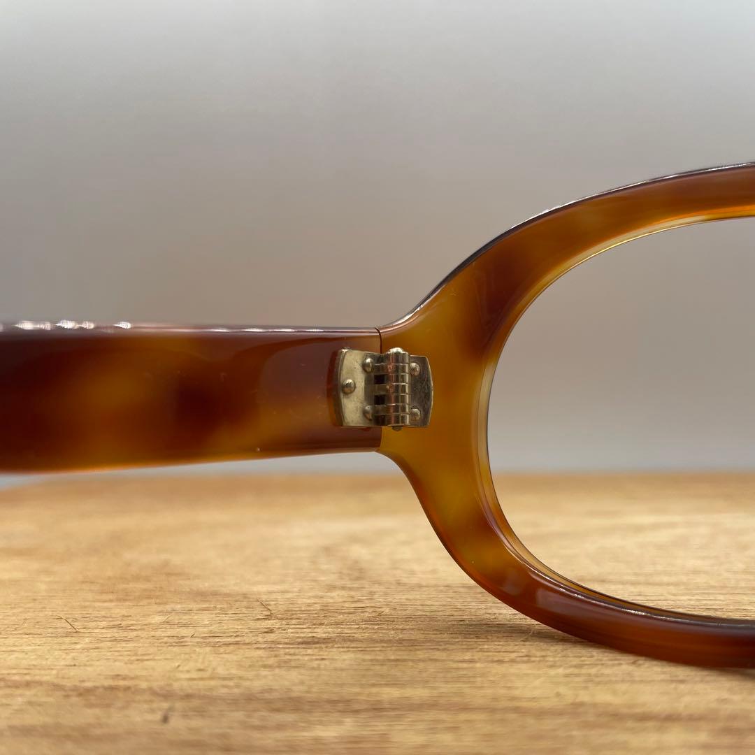 50年台フランス製⭐️イヴサンローラン曲智ハニーアンバーフレーム