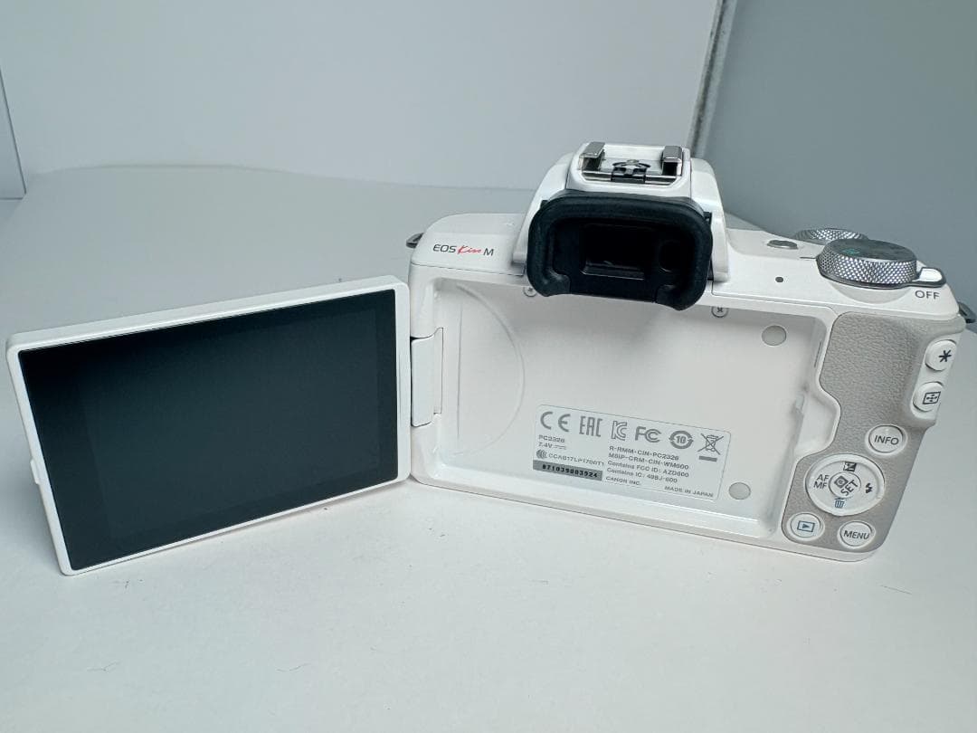 元箱付き キヤノン EOS Kiss M ボディ ホワイト