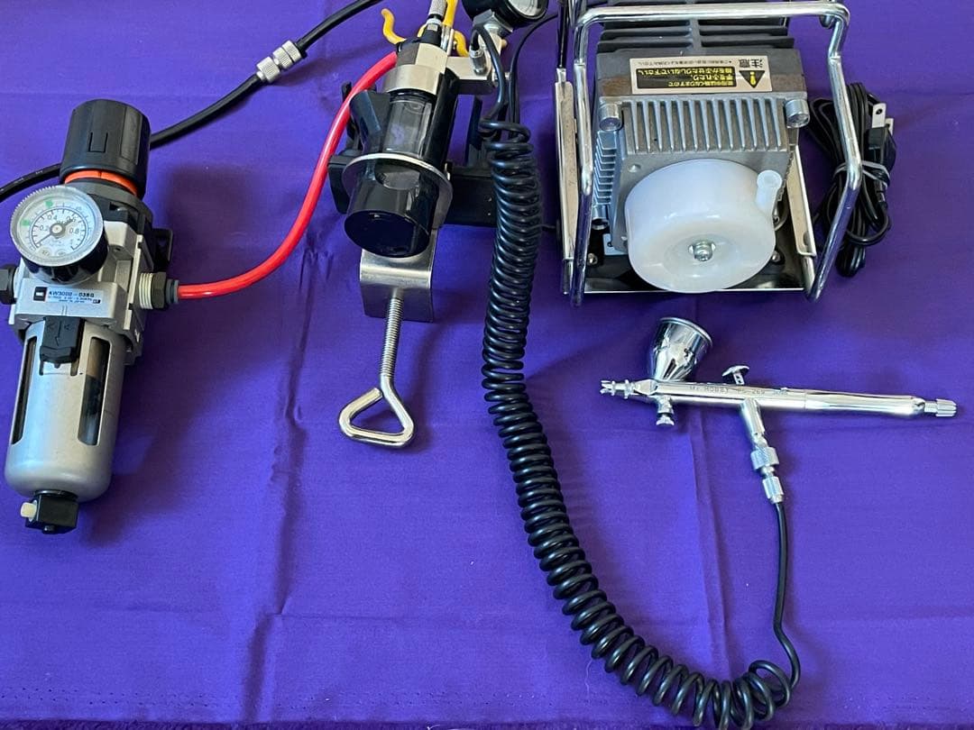 クレオス　リニアコンプレッサーL5 エアドレンレギュレーター付き