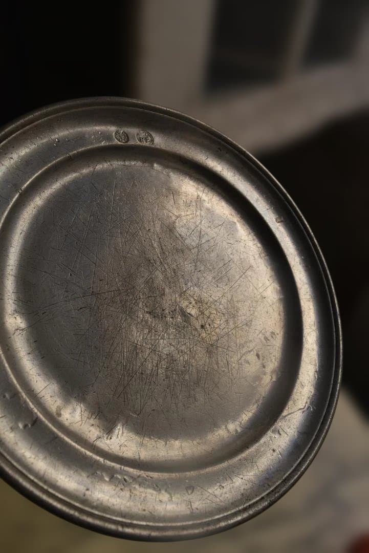 フランス18/19世紀　キズキズ　イニシャル　エタン皿　アンティーク