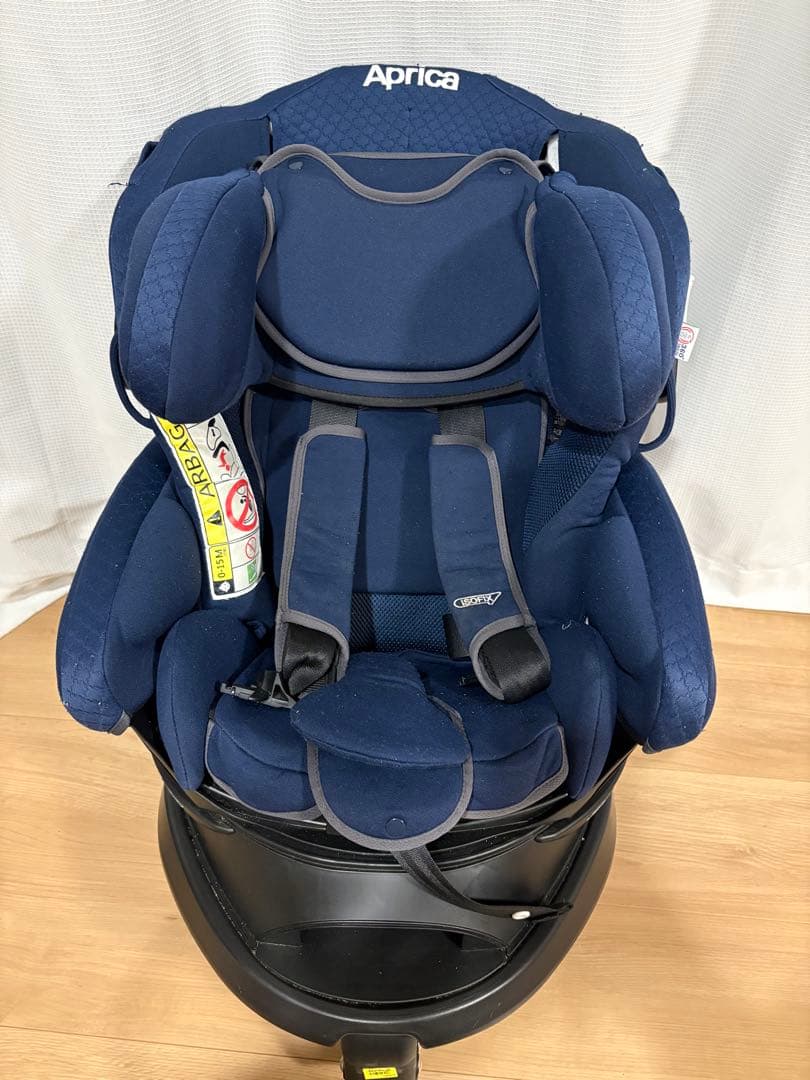 Aprica 回転式チャイルドシート ネイビー