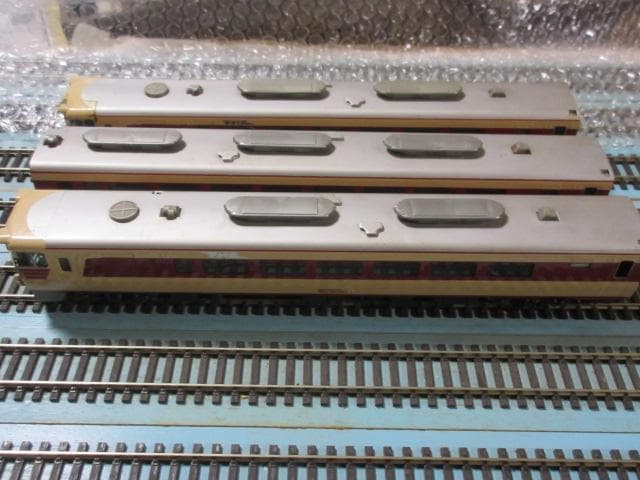 国鉄　キハ80系 気動車 ３両セット HOゲージ　(金属製 /カツミ製）