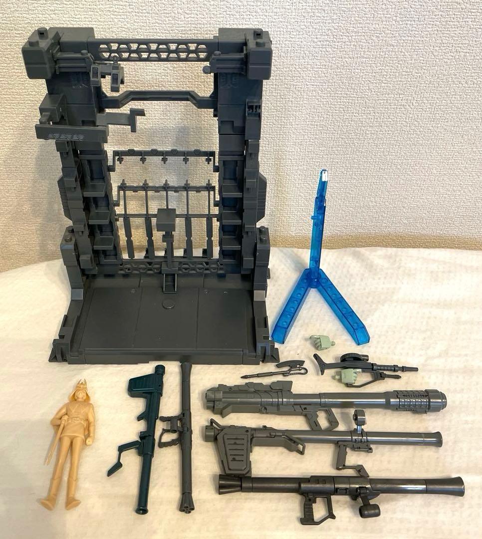 【ジャンク品】ガンプラ本体、ガンプラ不明部品、取扱説明書