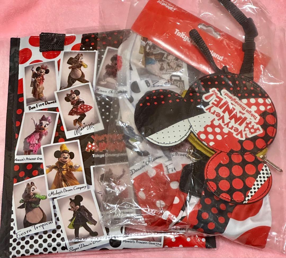 ディズニー　ベリミニ　レジャーシート　実写　ミニー　カメラ ストラップ パルパル