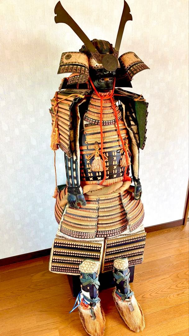 残り1点。着用可能　等身大　鎧　兜　甲冑　鎧立て付き