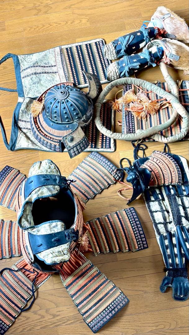 残り1点。着用可能　等身大　鎧　兜　甲冑　鎧立て付き