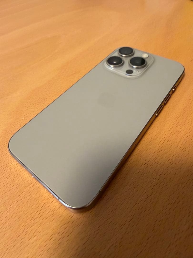 【SIMフリー】iPhone 15Pro 256GB ナチュラルチタニウム