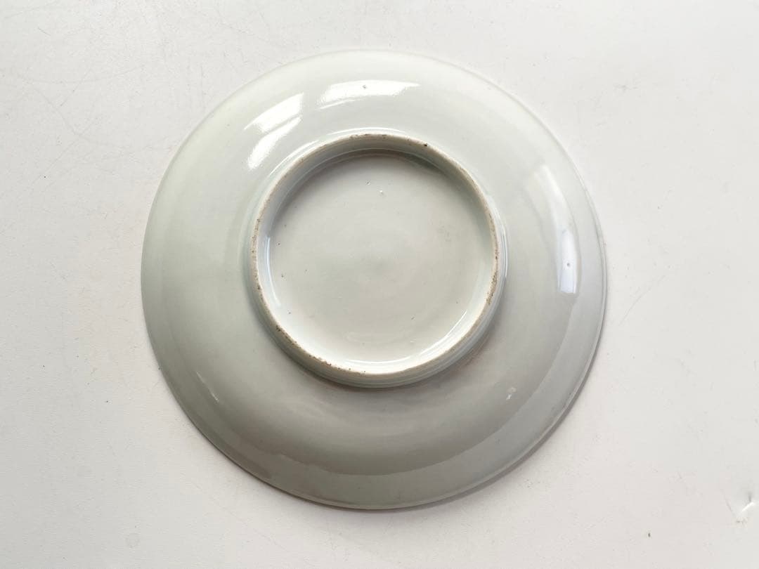 骨董　アンティーク　古伊万里　金襴手　色絵　金彩犬の散歩図　小皿　三寸皿　狗