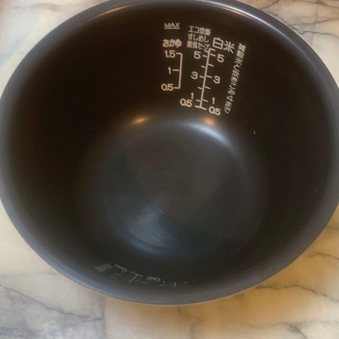 良品■象印 圧力IH NP−SB10 極め炊き　極め羽釜　5.5合炊き　ゴールド