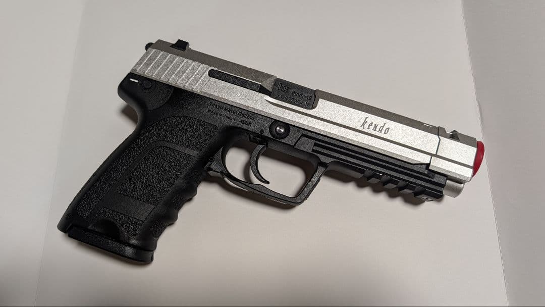 バイオハザードRE:4 SG-09R 東京マルイ ガスガン 【開封美品】