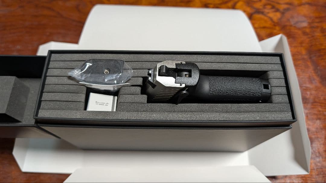 バイオハザードRE:4 SG-09R 東京マルイ ガスガン 【開封美品】