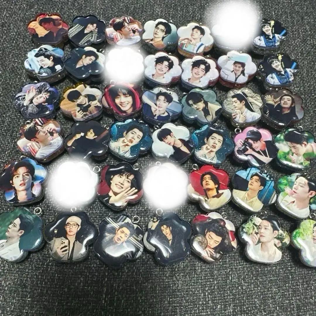 Mサイズ 肖戦 レジン肉球キーホルダー　42点セット❣️1226