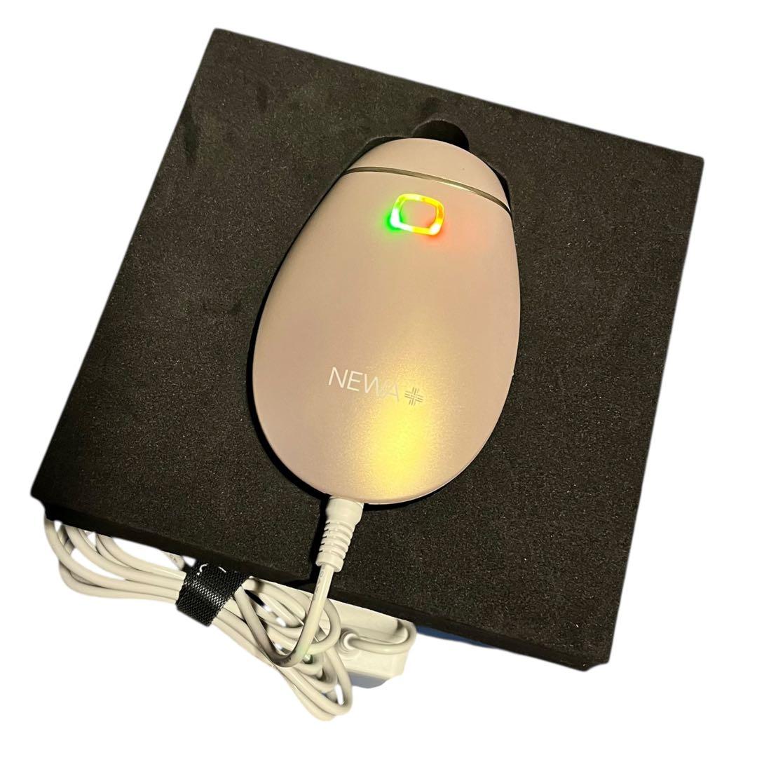 NEWA+ Plus Wireless Edition 美顔器