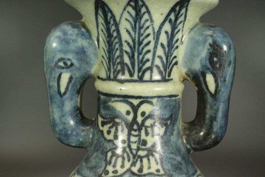 中国美術 青花 纏枝蓮花紋 双耳瓶 高29.5cm(LC136)