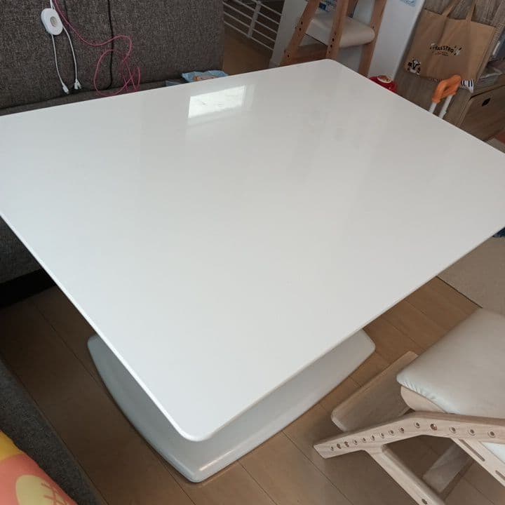 昇降台テーブル　リビングダイニング　リビング　テーブル