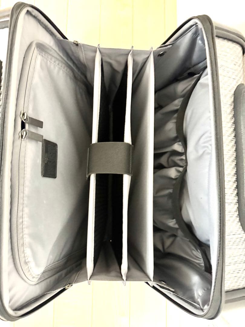TUMI トゥミ　テグラライト　小型キャリーケース 4輪