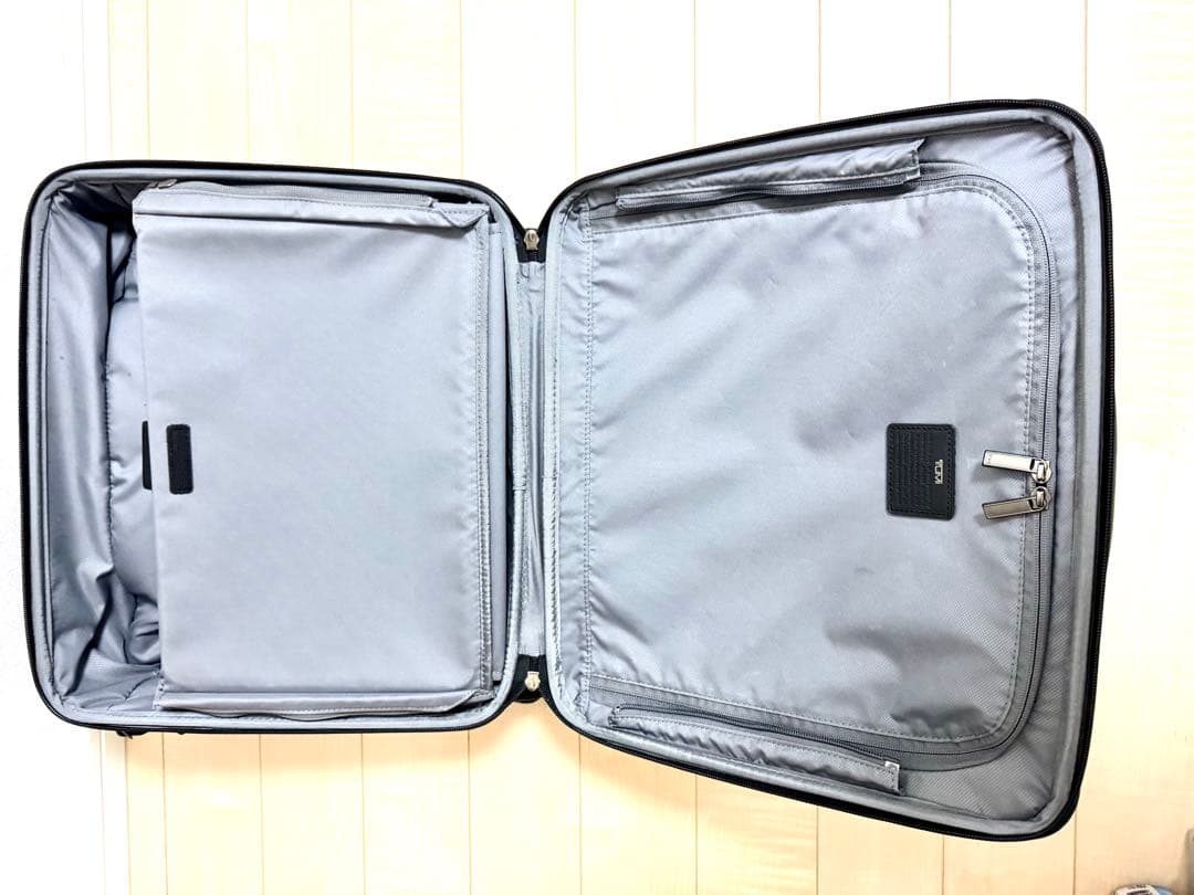 TUMI トゥミ　テグラライト　小型キャリーケース 4輪