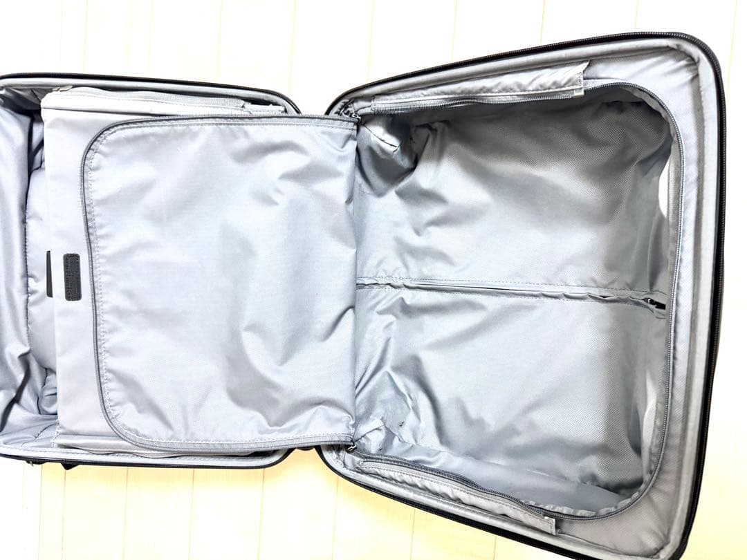 TUMI トゥミ　テグラライト　小型キャリーケース 4輪