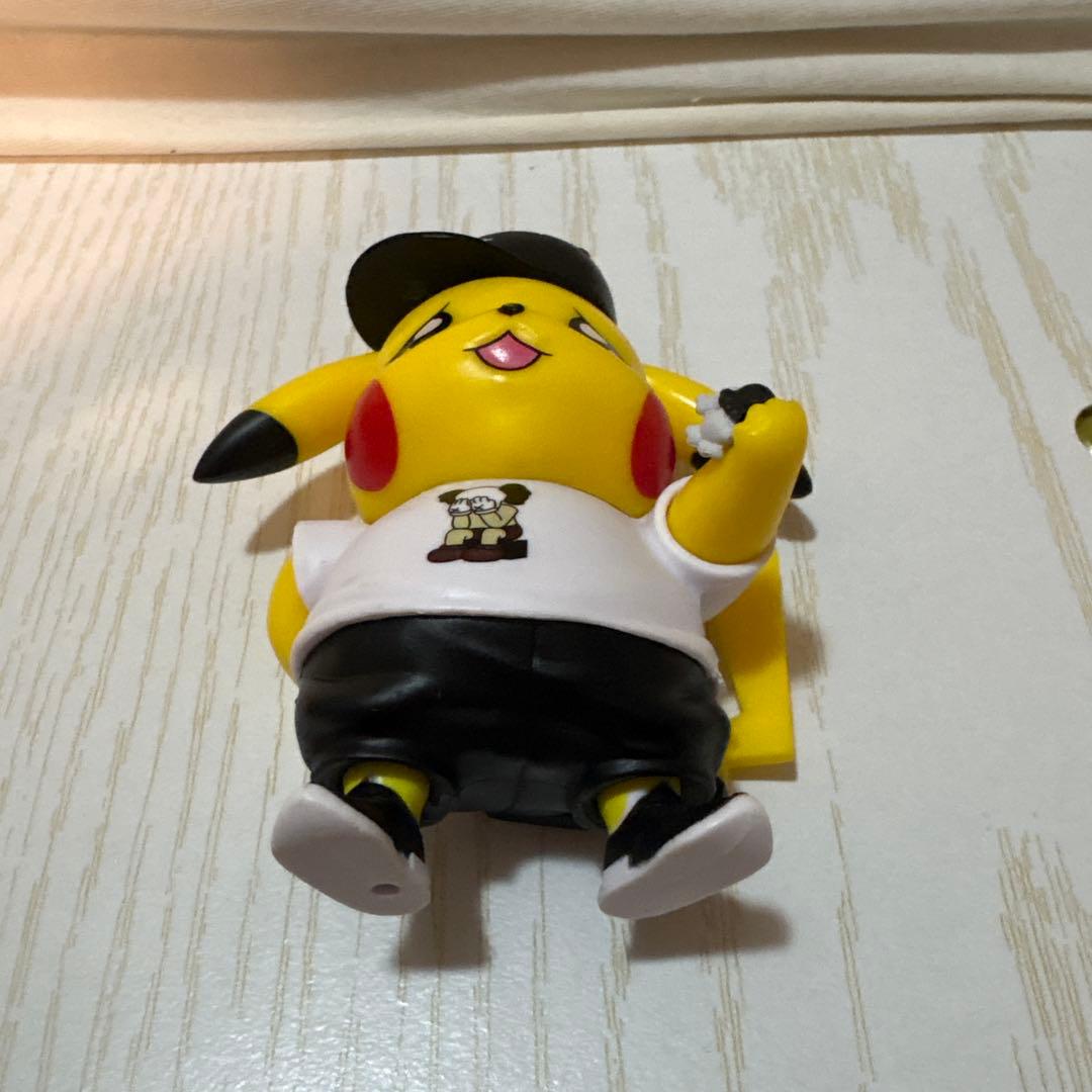 ポケモン ピカチュウ フィギュア 海外限定Pokemon Kit Bonecos