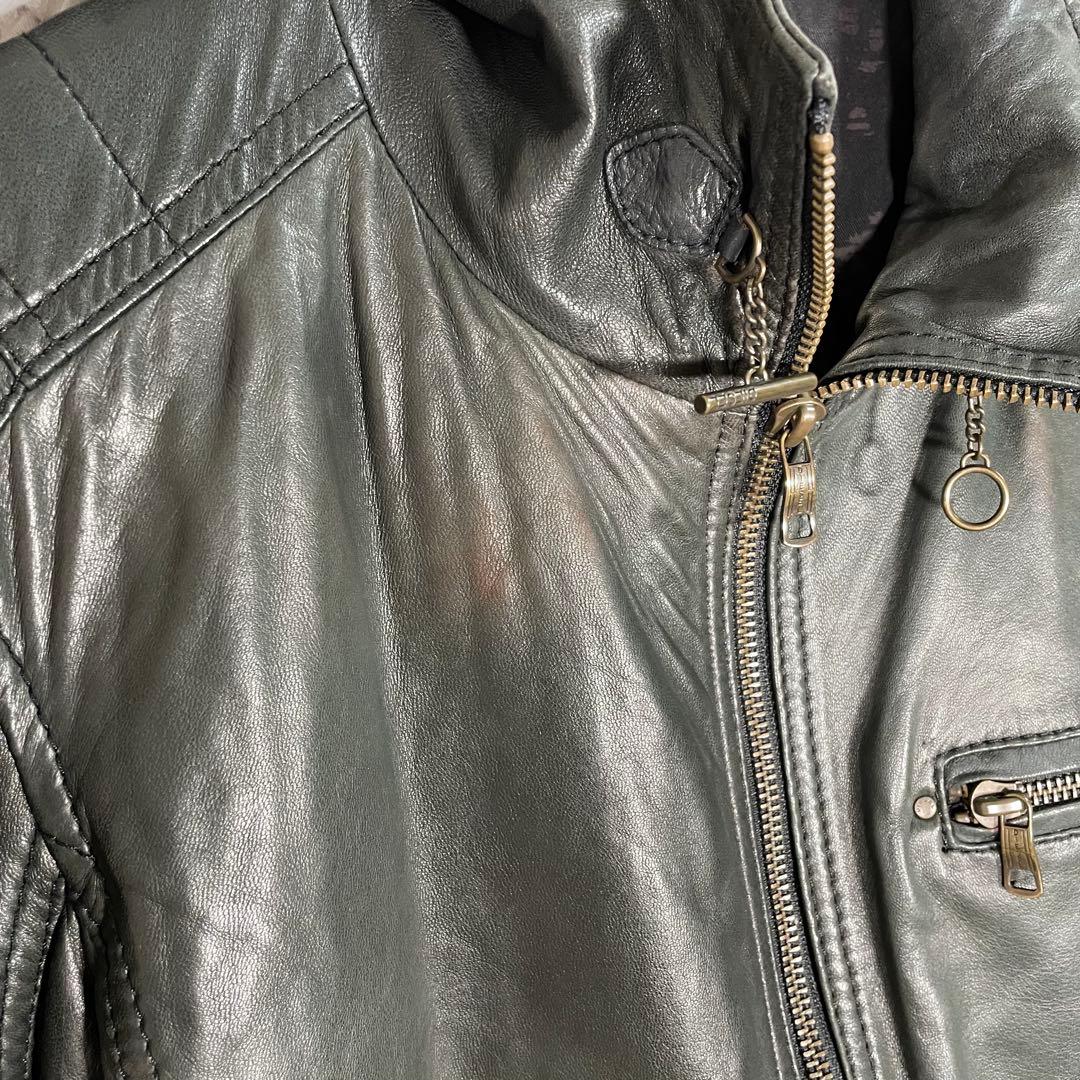 【人気】ディーゼル　レザージャケット　ライダースジャケット　シングル　緑　羊革