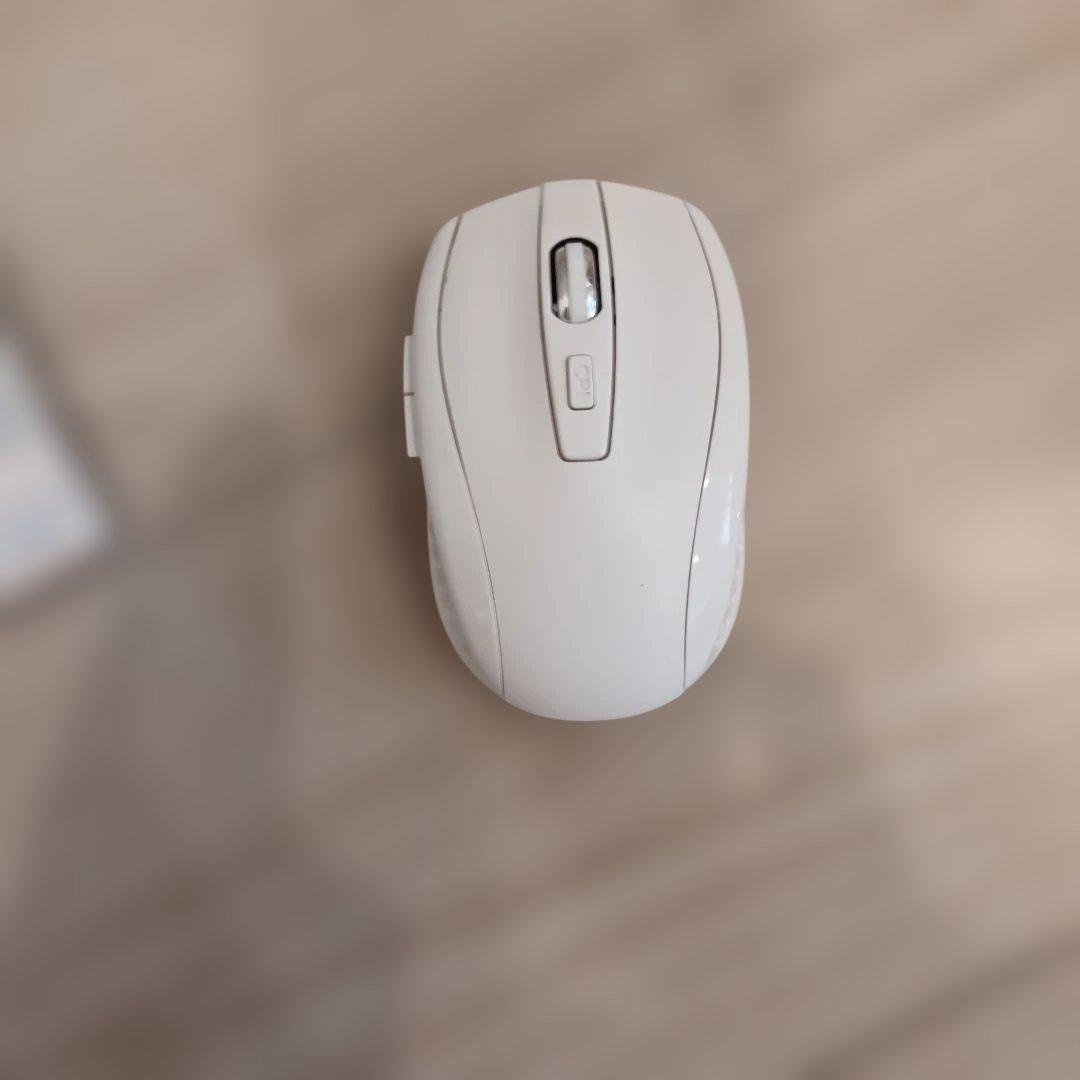 本体ipad第6世代＋ipadmini2＋USBケーブル＋ipad第6世代カバー