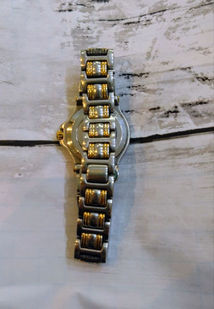 【お値下げ】GUCCI 腕時計　レディースウォッチ　9040L