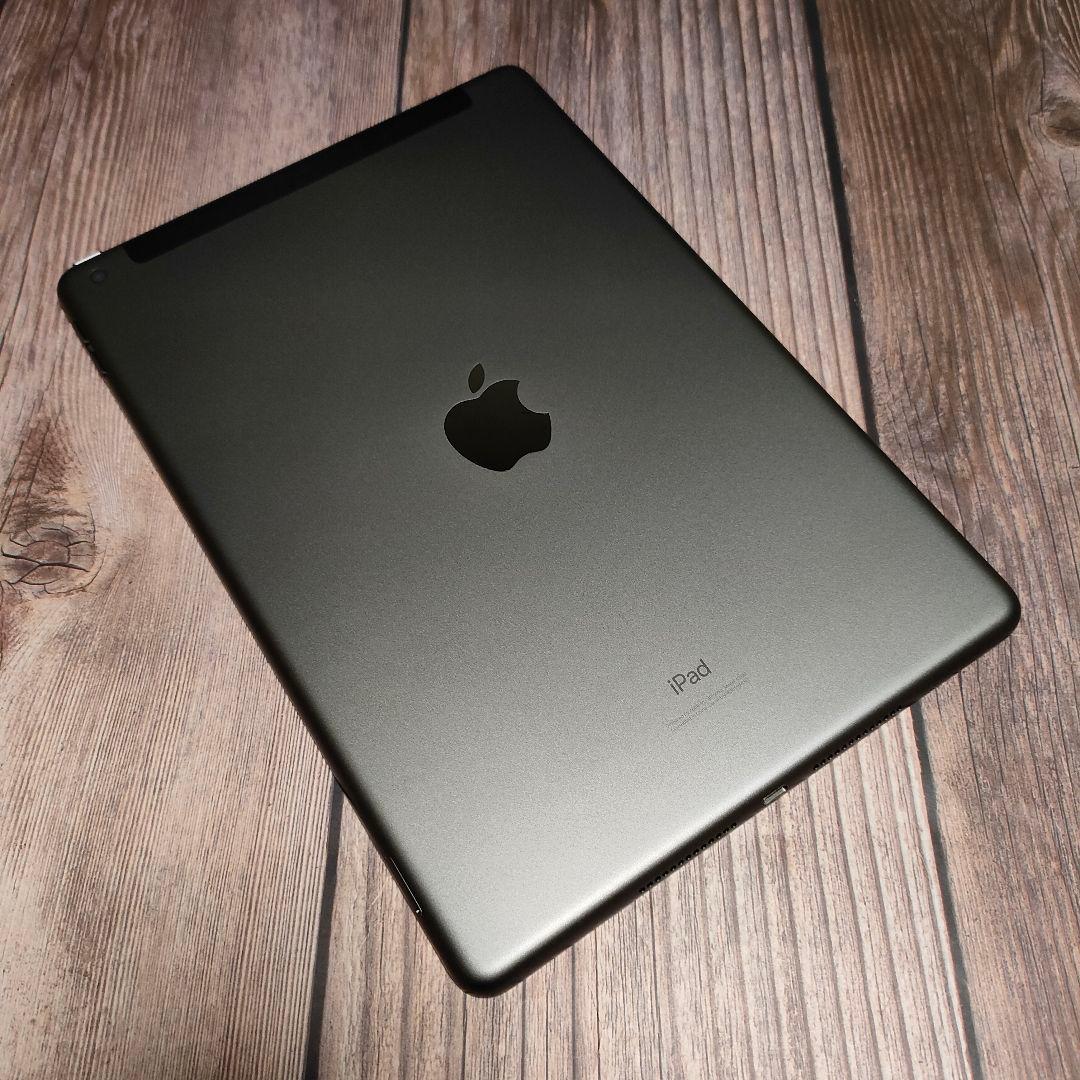 Apple iPad 第7世代 32GB SIMフリー 新品近い