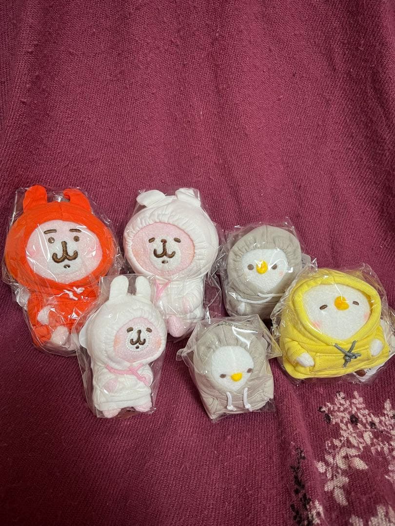 カナヘイ　かなへい パーカー ぬいぐるみ マスコットキーホルダー 黄 赤 白 灰