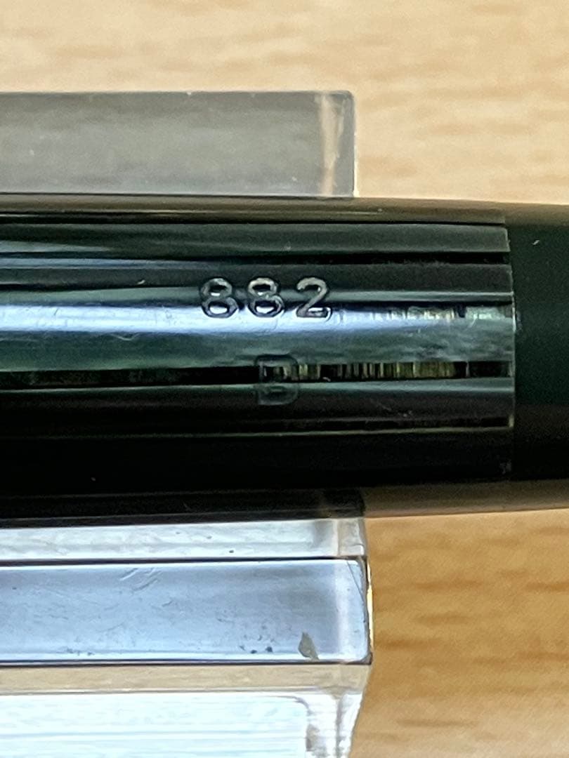筆記具 faber-castell 882 green-stripes B-nib