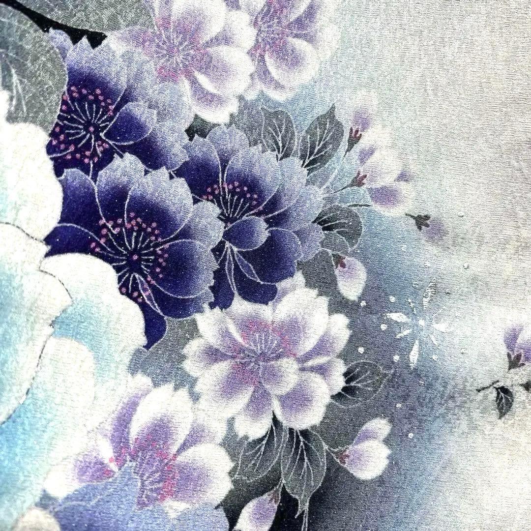 銀通し 銀彩　白地　牡丹　花模様　振袖　成人式 晴れの日 着物 021a p