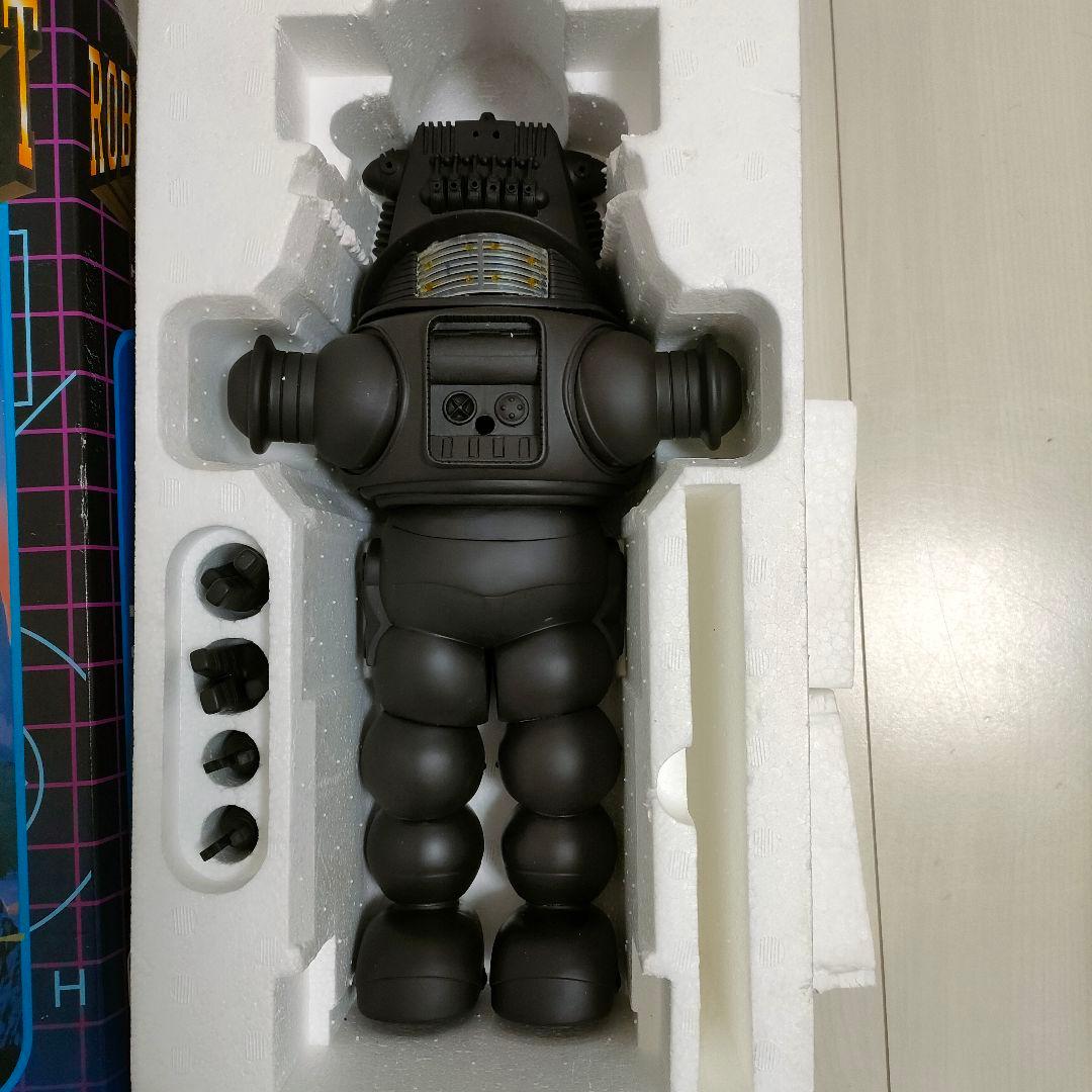 ［未組立品］増田屋　トーキング・フィギュア　ロビー・ザ・ロボット