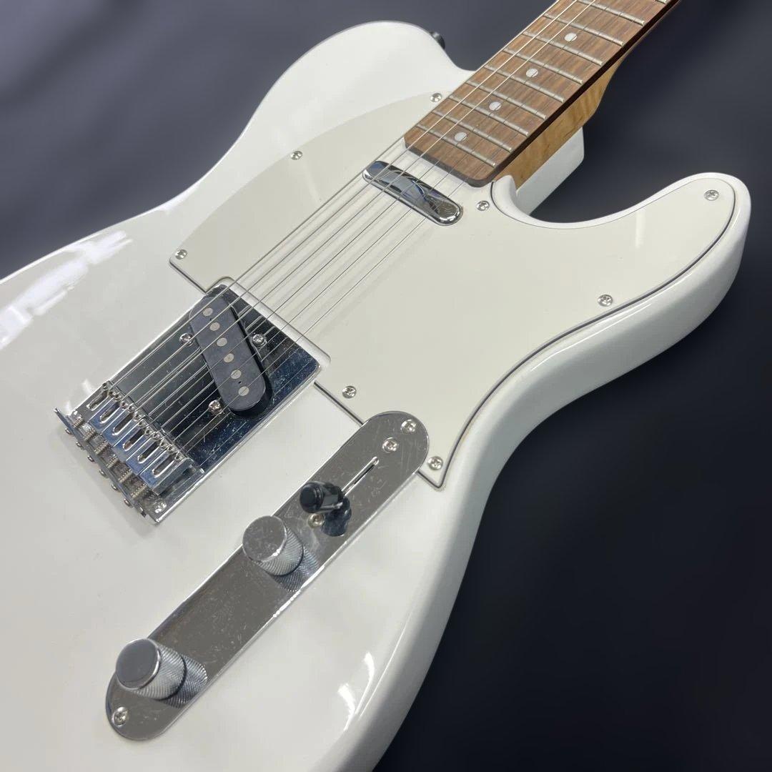 k*e様 PB141 エレキギター　白　やや傷汚れあり　動作不明　ジャンク　10