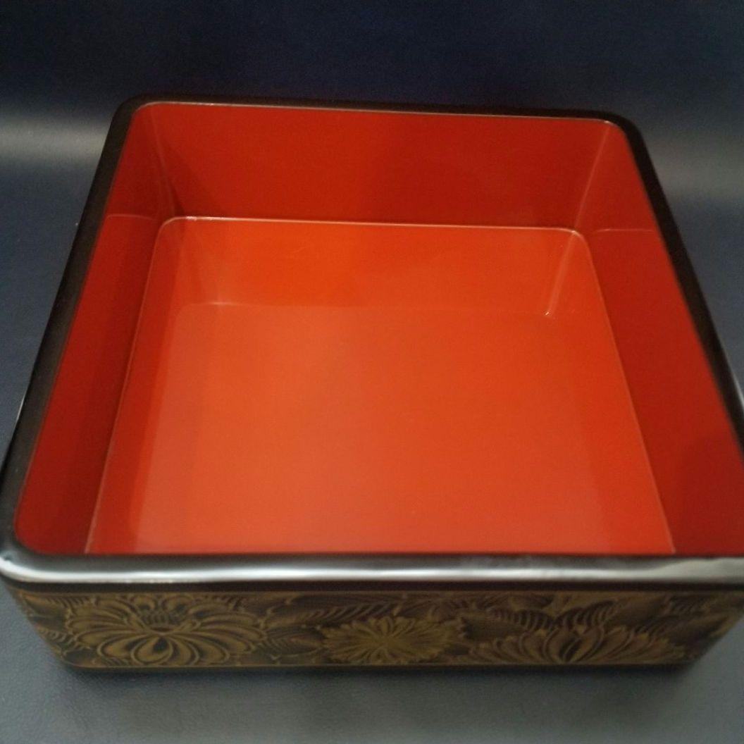 極美品 未使用 輪島塗 布着本堅地 二段重 黒漆 極上菊詰 沈金 蒔絵 重箱②