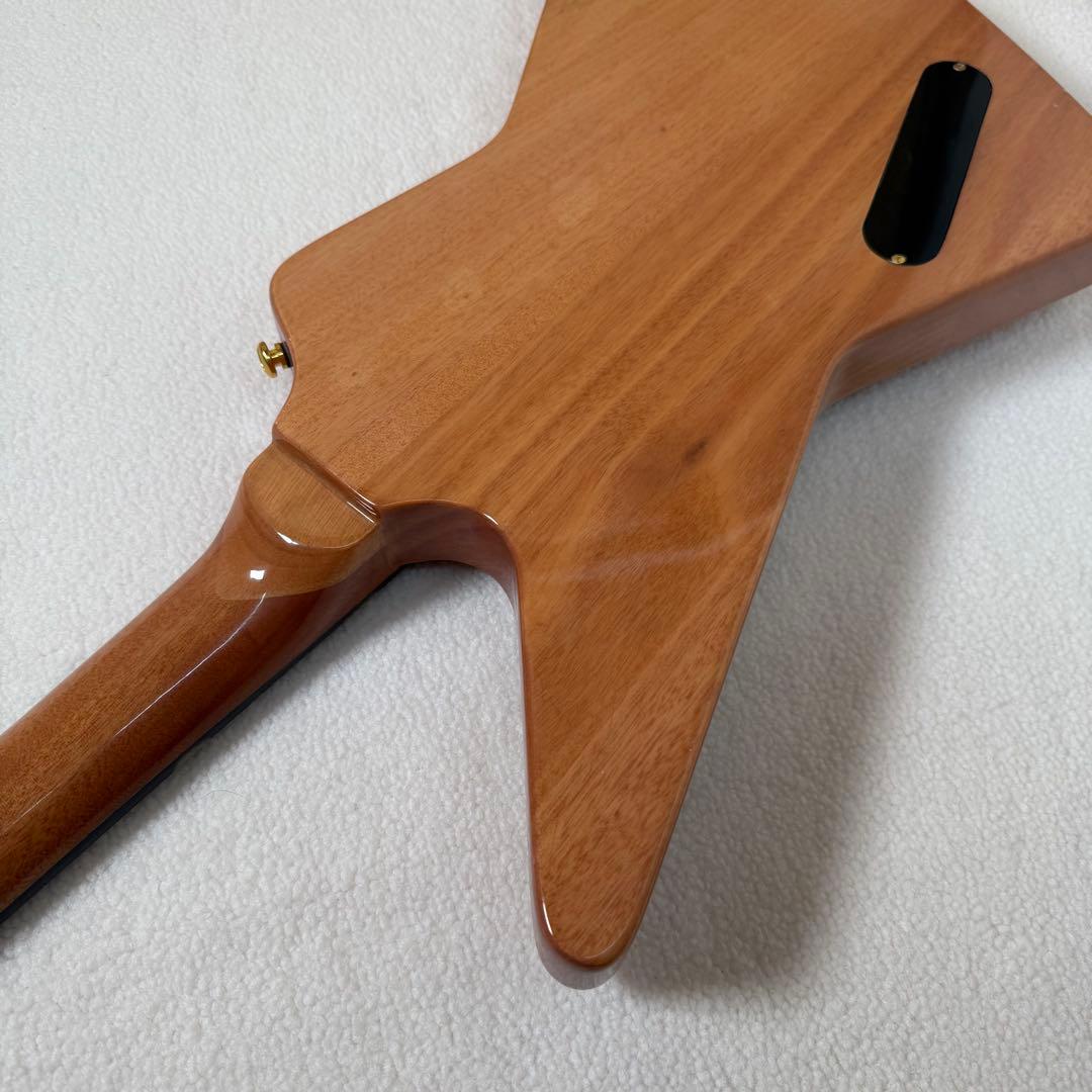 自作 変形ボディ　エレキギター EXPLORER TYPE NATURAL