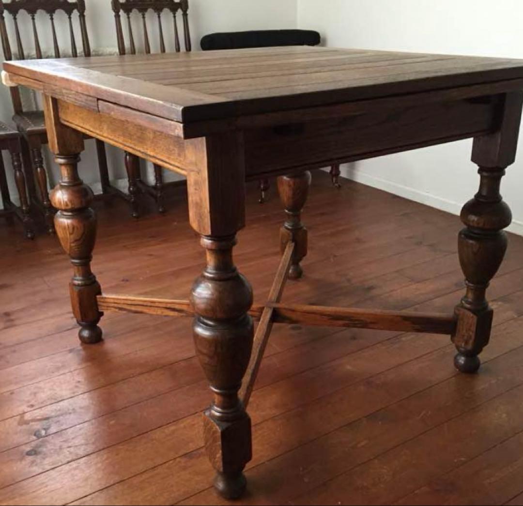 イギリスアンティーク　ダイニングテーブル