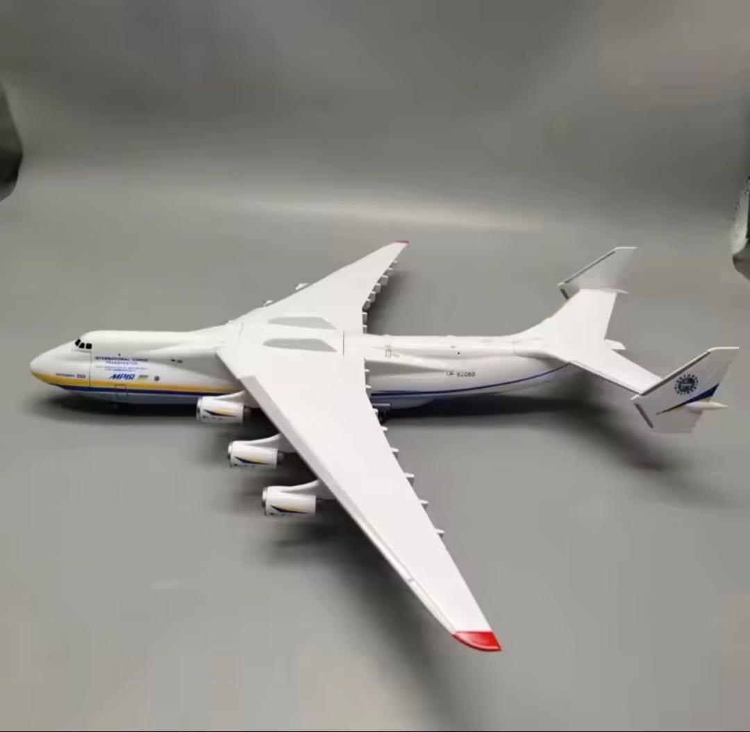 1/200スケールANTONOV AIRLINES AN-225モデル
