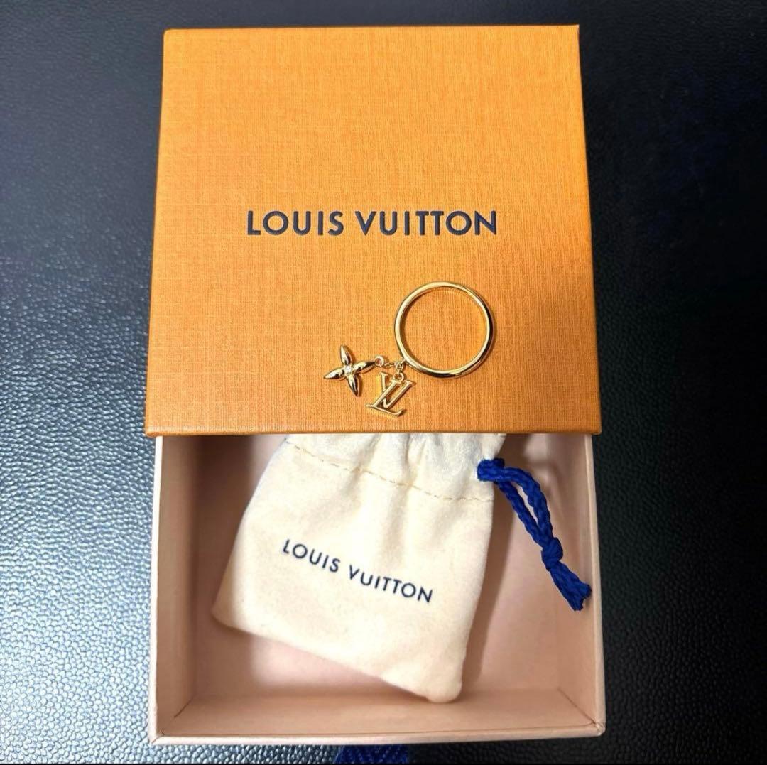 あ*つ様 新品　未使用　ルイヴィトン　リング・ルイゼット シグネチャー
