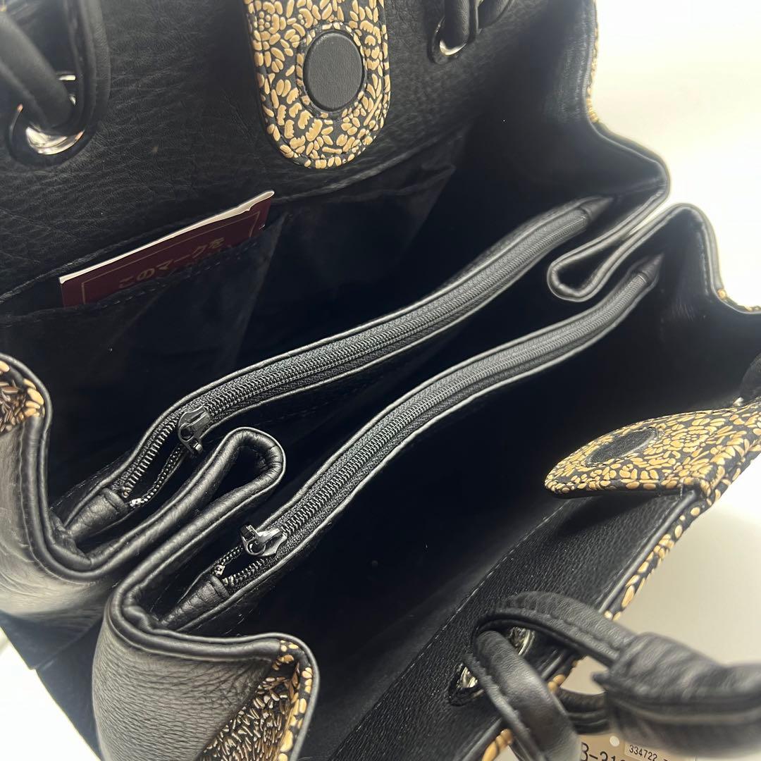 未使用 定価13万 CRESCEND 和装用バッグ 黒とベージュの薔薇　印伝