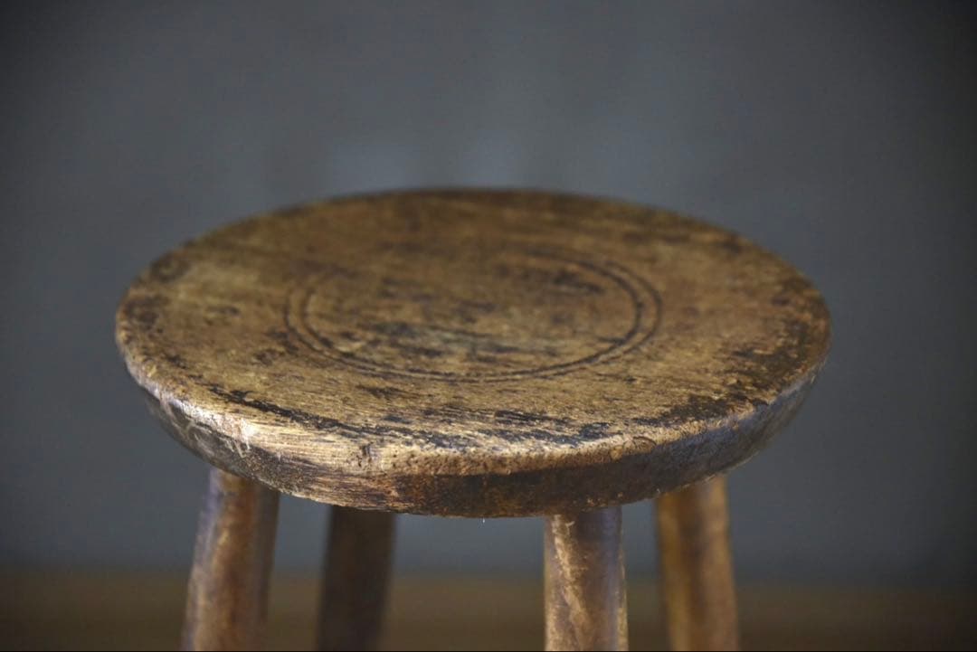 アンティークスツール