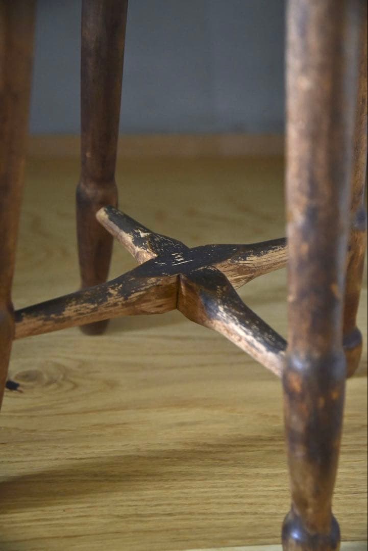 アンティークスツール