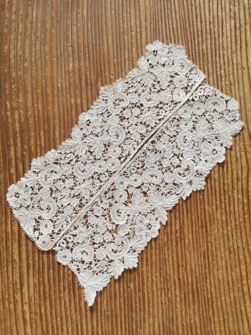 アンティーク ブリュッセルレース ポワンドローズ カフス用レース 付け襟 ペア