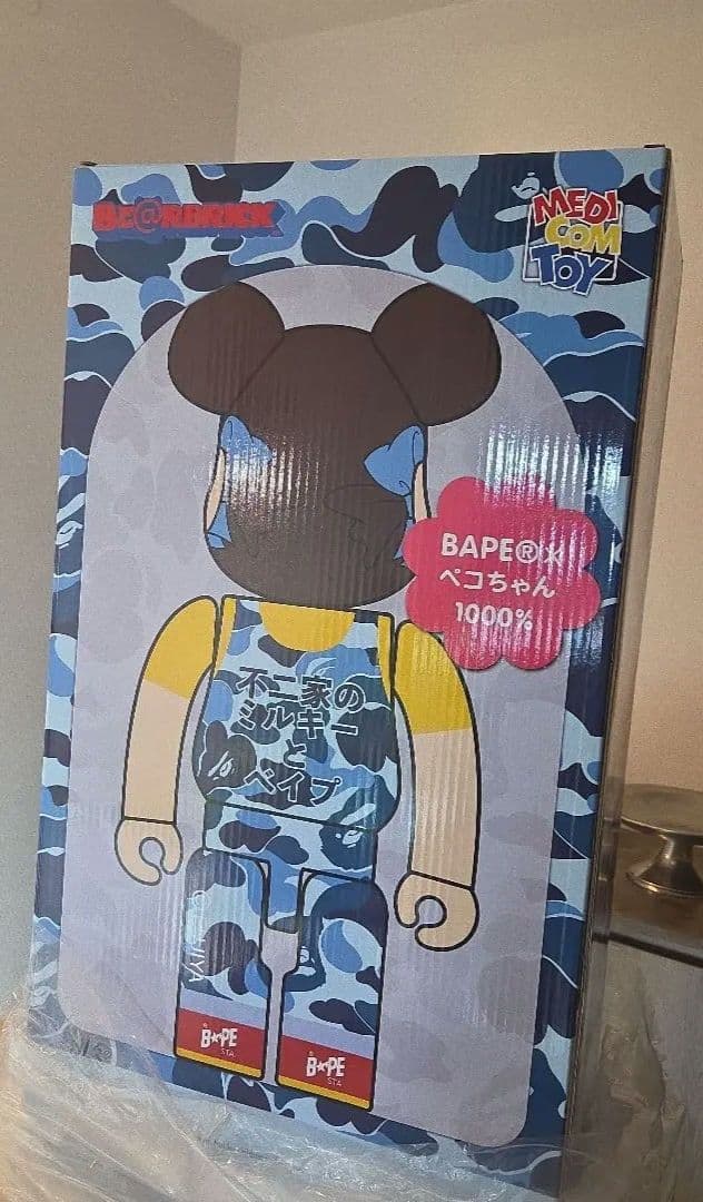 破格　BAPE® x ペコちゃん ベアブリック BE@RBRICK　1000%