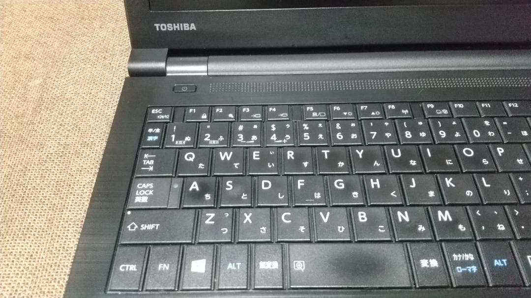 TOSHIBA dynabook B65/J i3 第7世代