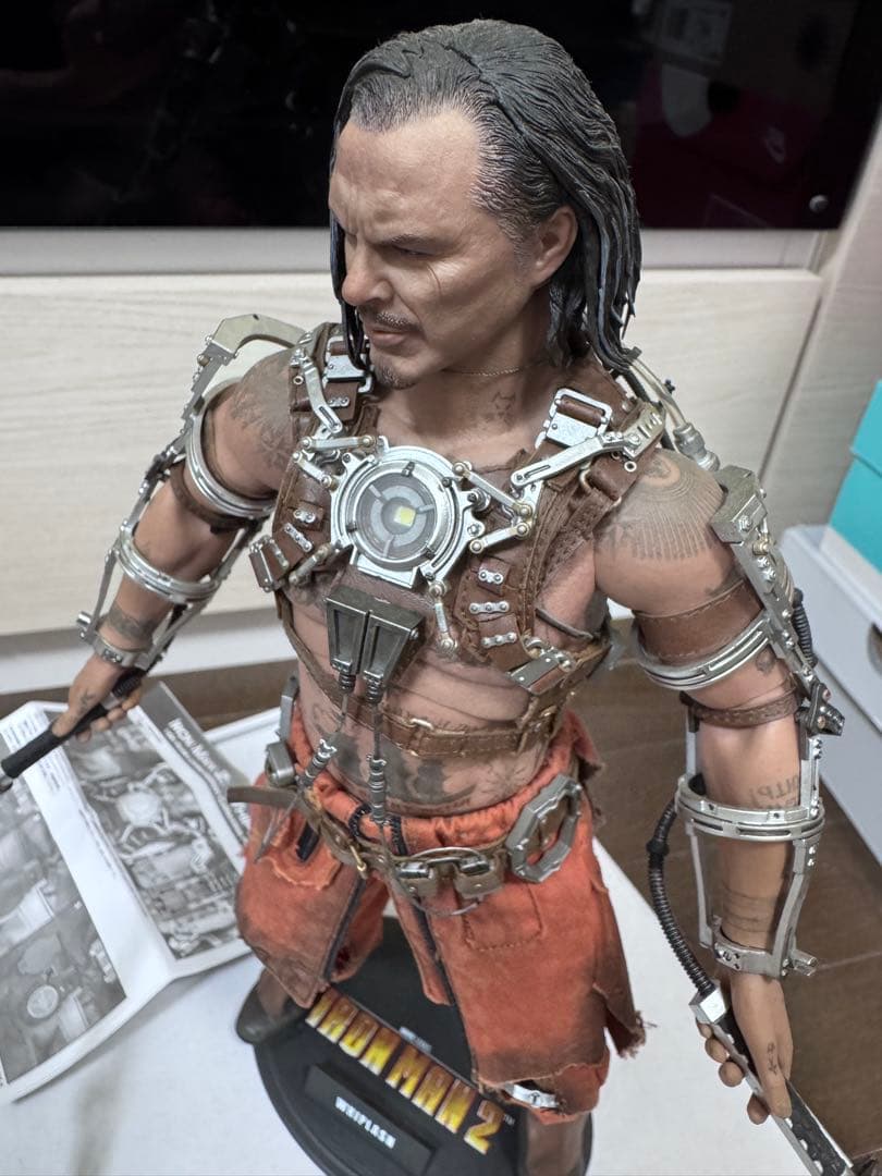 ホットトイズ　1/6ムービーマスターピースアイアンマン 2 ウィップラッシュ