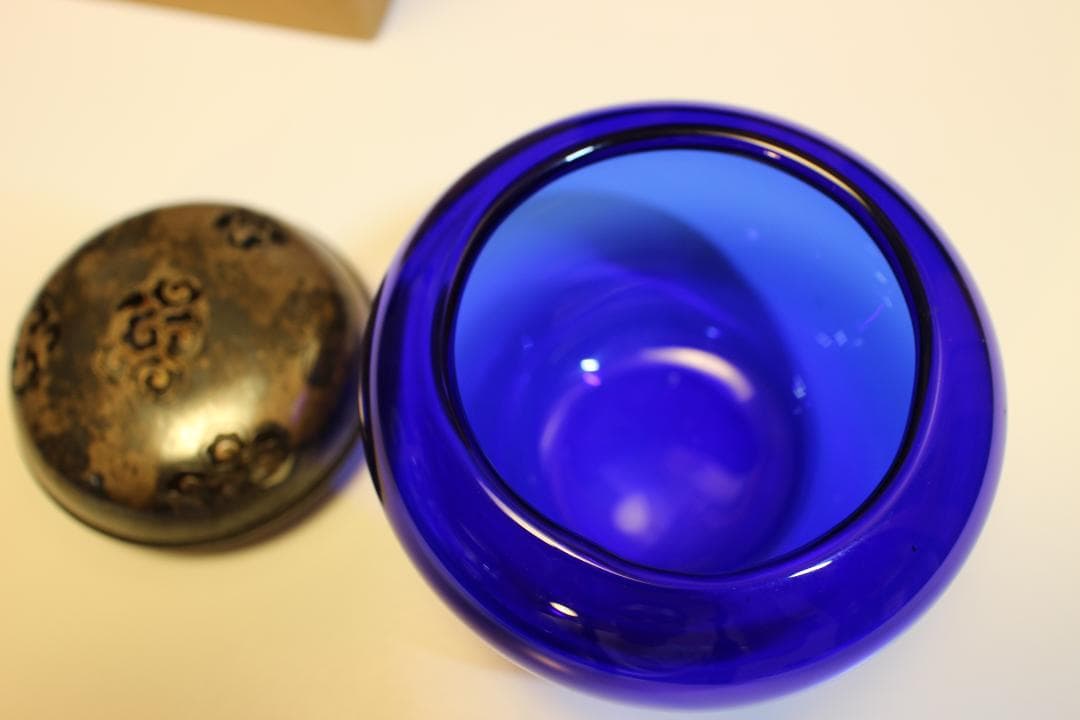 純銀火屋瑠璃香炉　青色ガラス容器 金属蓋付き